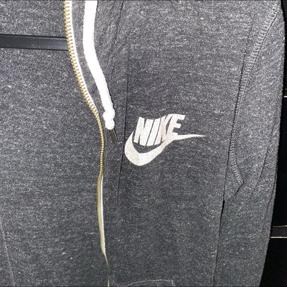 Nike zip up jacket - Picture 1 of 4